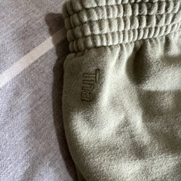 COPY - TNA cozy shorts size M but fit very small - Picture 4 of 4